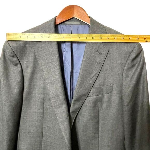 Welcome to my closet! This item has sold. - Picture 10 of 13